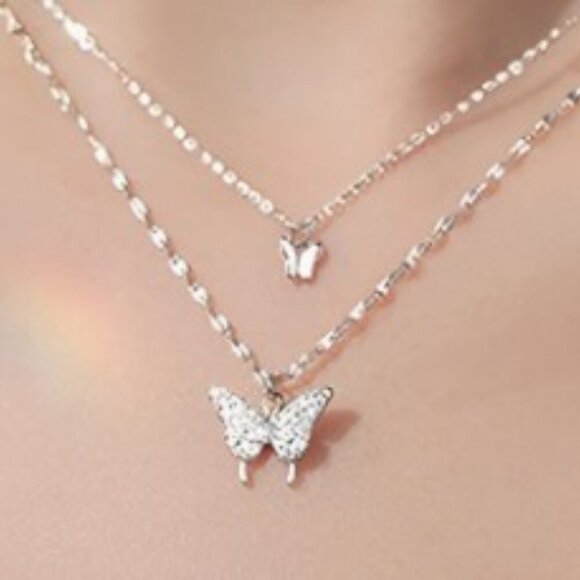 Double-Layered Butterfly Pendant Necklace Sparkling Rhinestones Minimalist - Picture 4 of 7